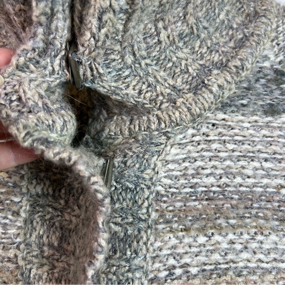 Free People Starlight Shadow Poncho Cardigan Oversized Chunky Knit Boho Size M - Picture 10 of 15